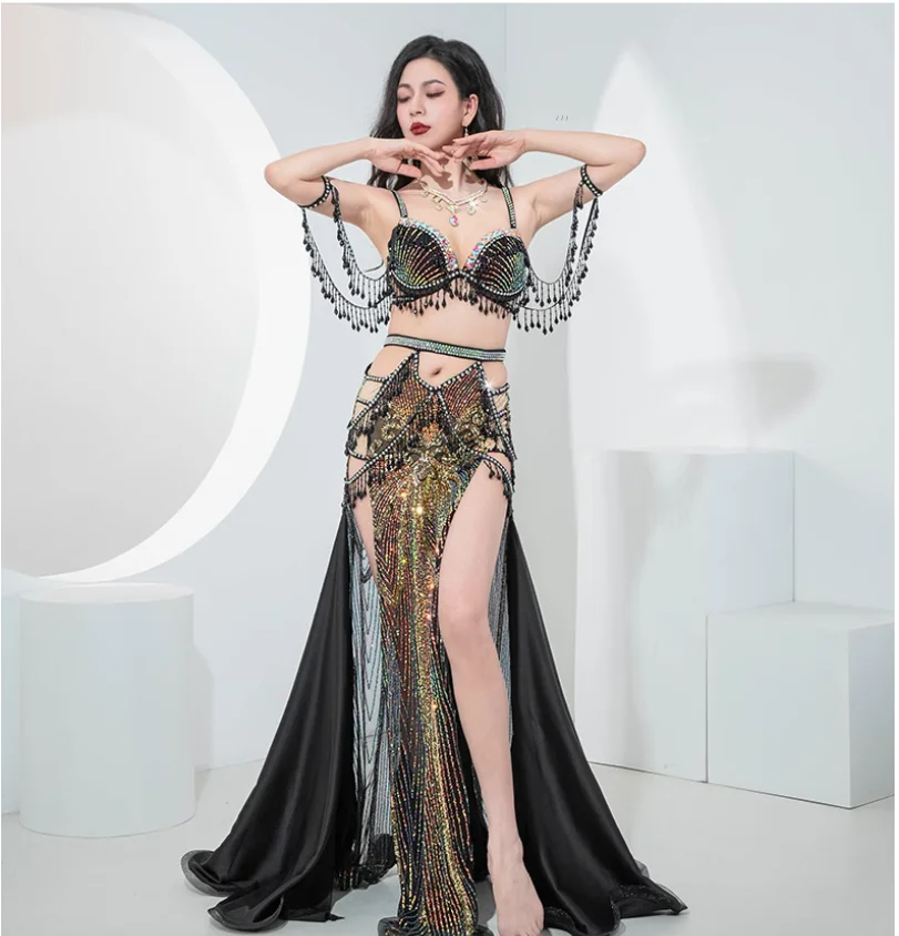 Belly dance performance costume women's sequin embroidery crystal bead tassel performance set
Belly dance performance costume women's sequin embroidery crystal bead tassel performance set