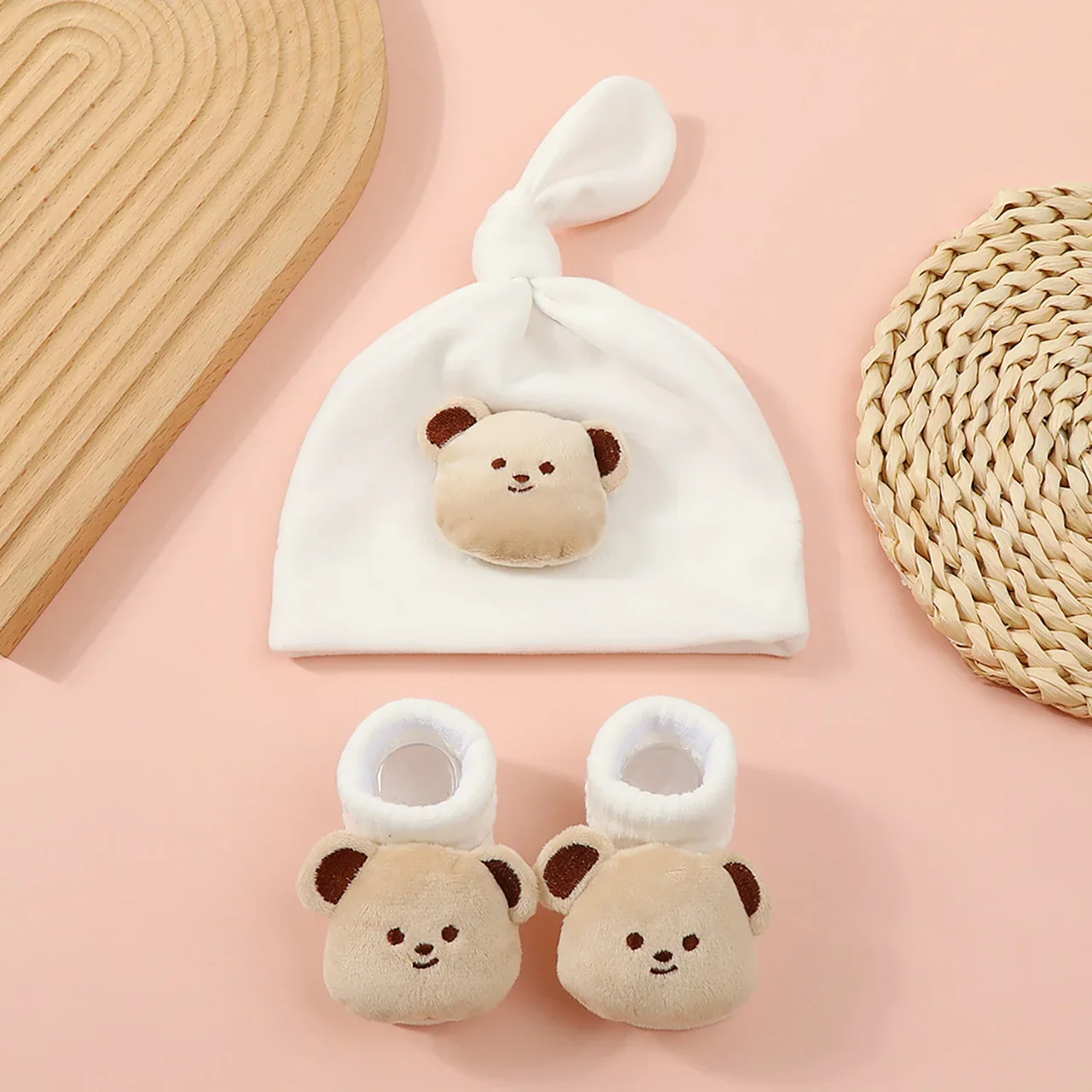 2Pcs Newborn Baby Hat Socks Set Cute Cartoon Rabbit Bear Baby Boys Girl Cap Beanies Soft Infant Toddler Fetal Cap
2Pcs Newborn Baby Hat Socks Set Cute Cartoon Rabbit Bear Baby Boys Girl Cap Beanies Soft Infant Toddler Fetal Cap