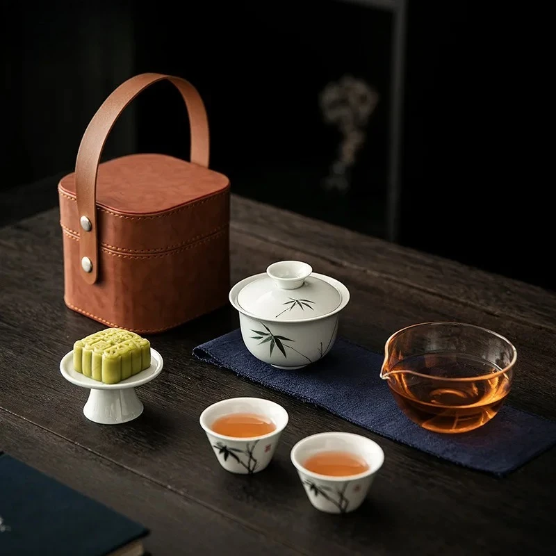 Hand Painted Lotus Glass Travel Tea Set Kit Retro 1 Pot 3 Cups Tea Brewing Travel Tea Set Portable Organizer Supplies Ornaments
Hand Painted Lotus Glass Travel Tea Set Kit Retro 1 Pot 3 Cups Tea Brewing Travel Tea Set Portable Organizer Supplies Ornaments
