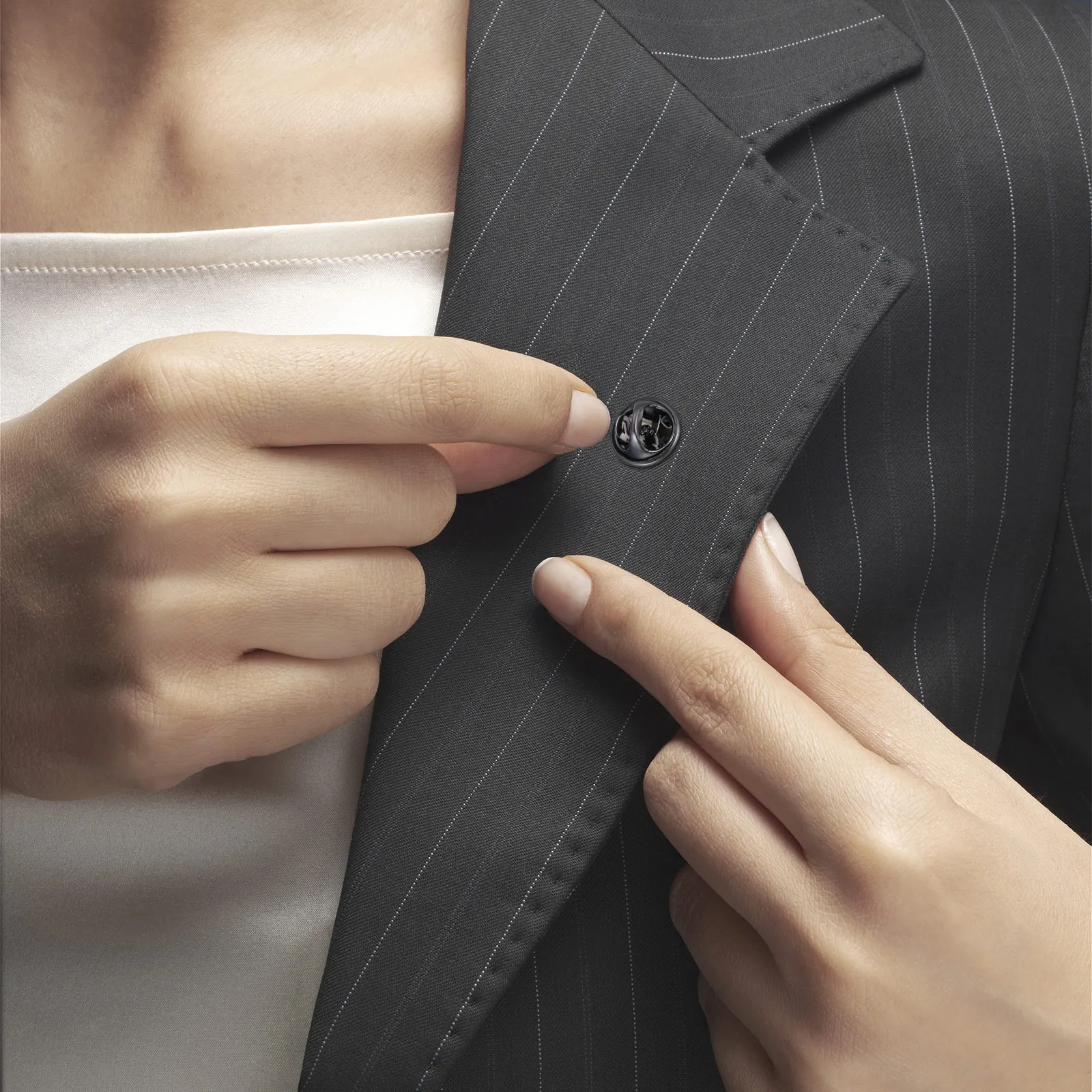 50 set Back Clutch Locking Enamel Pin Tie Tack Brooch Backs Badge Pins Mini Safety Pin Locks For Diy Jewelry Making Lightweight
50 set Back Clutch Locking Enamel Pin Tie Tack Brooch Backs Badge Pins Mini Safety Pin Locks For Diy Jewelry Making Lightweight