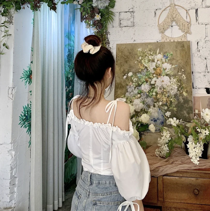 Women Bow Design Sweet and Cute Off Shoulder Suspender Top Summer 2025 New Fashion Women's Casual Puff Sleeve T-Shirt
Women Bow Design Sweet and Cute Off Shoulder Suspender Top Summer 2025 New Fashion Women's Casual Puff Sleeve T-Shirt