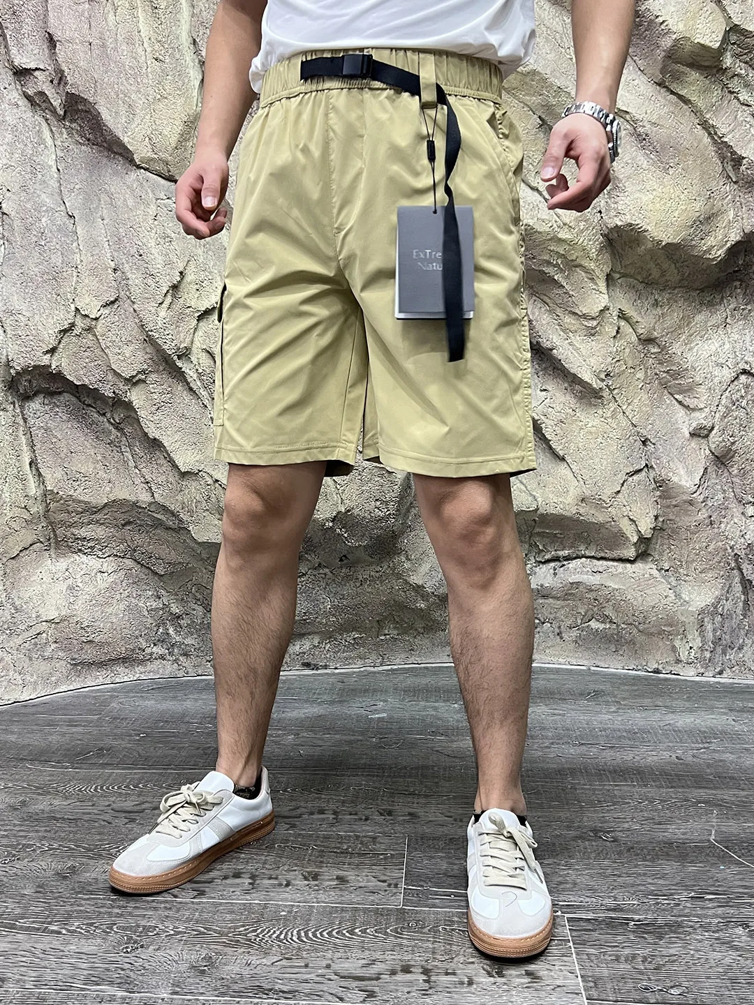 Outdoor Men's Quick Dry Short Pants Standard Fit New Summer 2026 Windproof Water Repellent Polyester Fiber 100% Casual Shorts
Outdoor Men's Quick Dry Short Pants Standard Fit New Summer 2026 Windproof Water Repellent Polyester Fiber 100% Casual Shorts