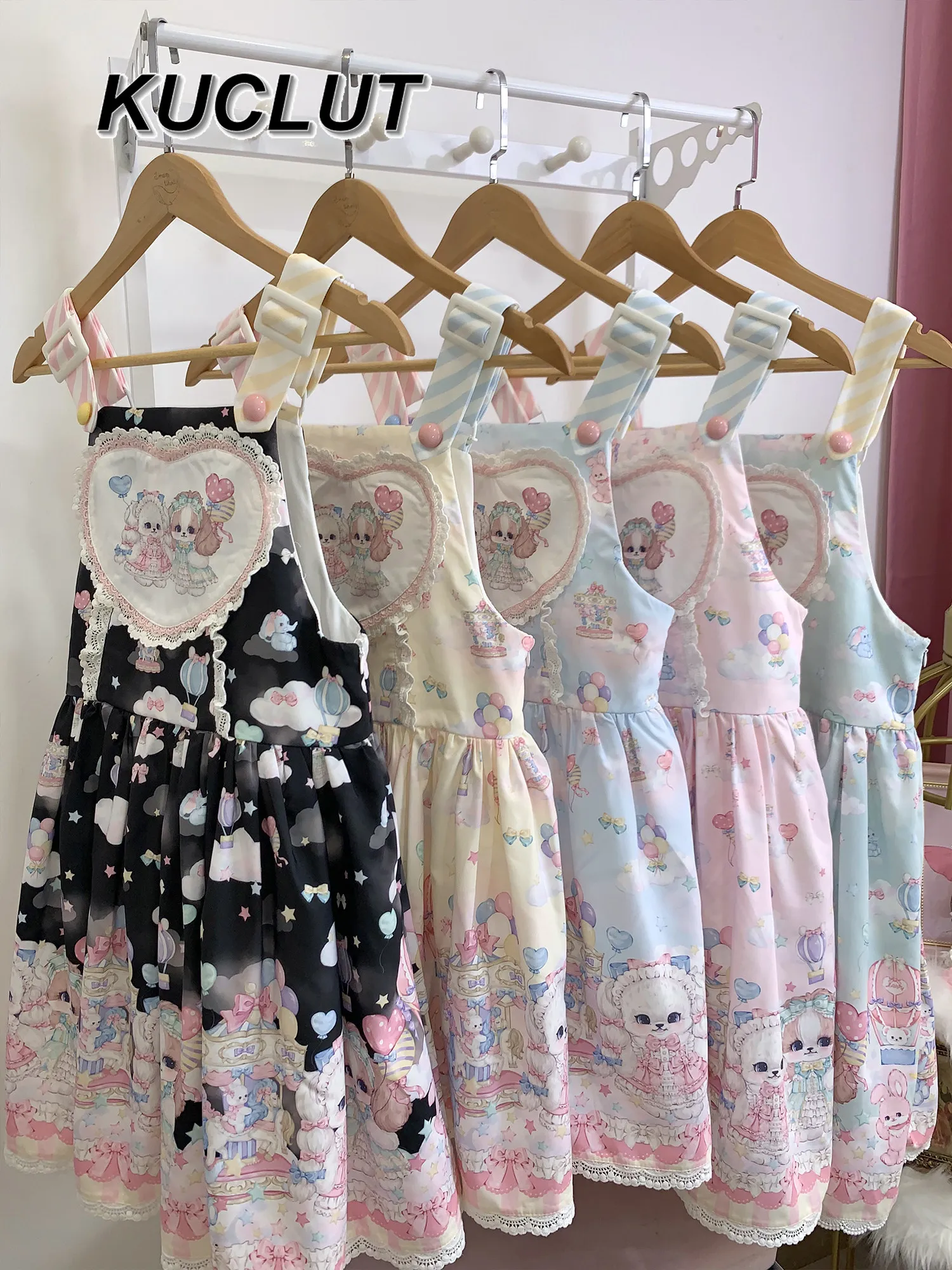 Универсальное платье принцессы на бретелях с принтом в стиле Лолиты для девочек, милый оригинальный дизайн, милые модные летние короткие платья для женщин
Универсальное платье принцессы на бретелях с принтом в стиле Лолиты для девочек, милый оригинальный дизайн, милые модные летние короткие платья для женщин