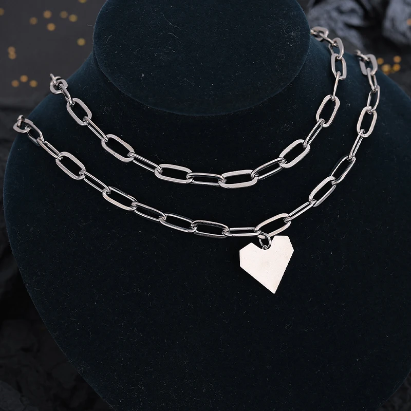 Trendy Double-Layer Silver Heart Pendant Necklace Hip-Hop Classic Versatile Jewelry for Party Vacation Concert Daily Use
Trendy Double-Layer Silver Heart Pendant Necklace Hip-Hop Classic Versatile Jewelry for Party Vacation Concert Daily Use