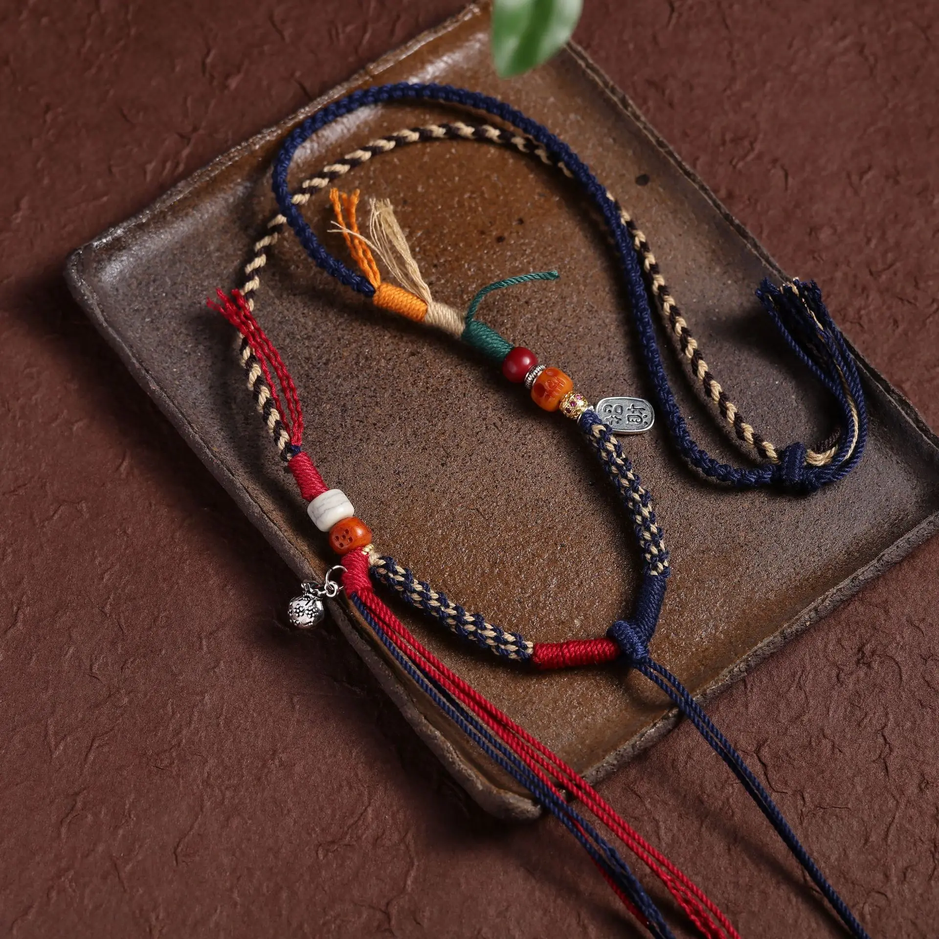 High End Tibetan Hand Rolled Cotton Necklace Tianzhu Tangka Buddha Brand Hanging Pendant Pure Handmade Braided Rope Adjustable
High End Tibetan Hand Rolled Cotton Necklace Tianzhu Tangka Buddha Brand Hanging Pendant Pure Handmade Braided Rope Adjustable