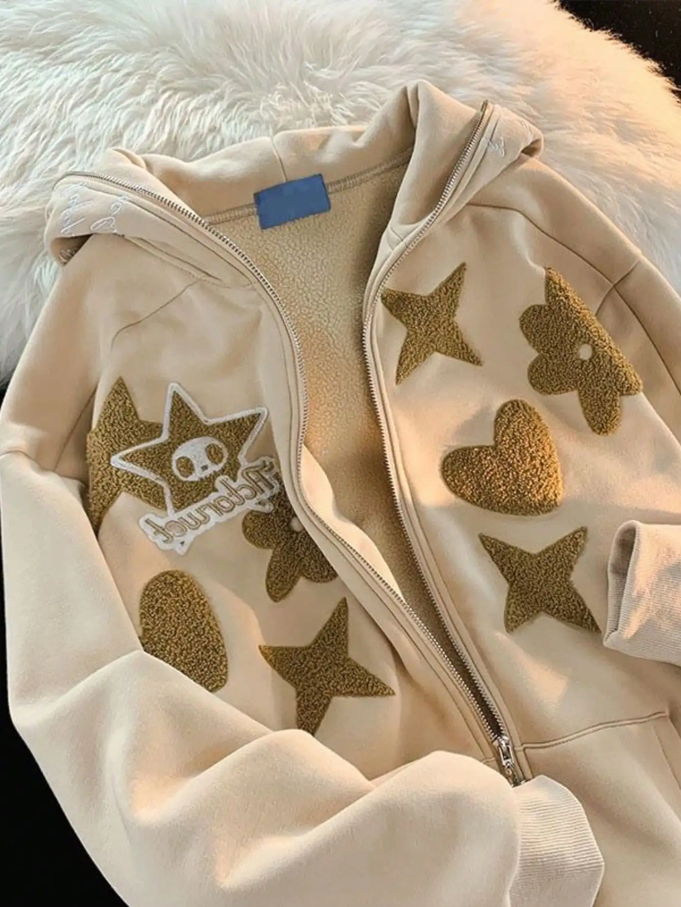 Худи на молнии в уличном стиле Y2K с аппликациями в виде звезд и сердец, свободный крой для осени
Худи на молнии в уличном стиле Y2K с аппликациями в виде звезд и сердец, свободный крой для осени