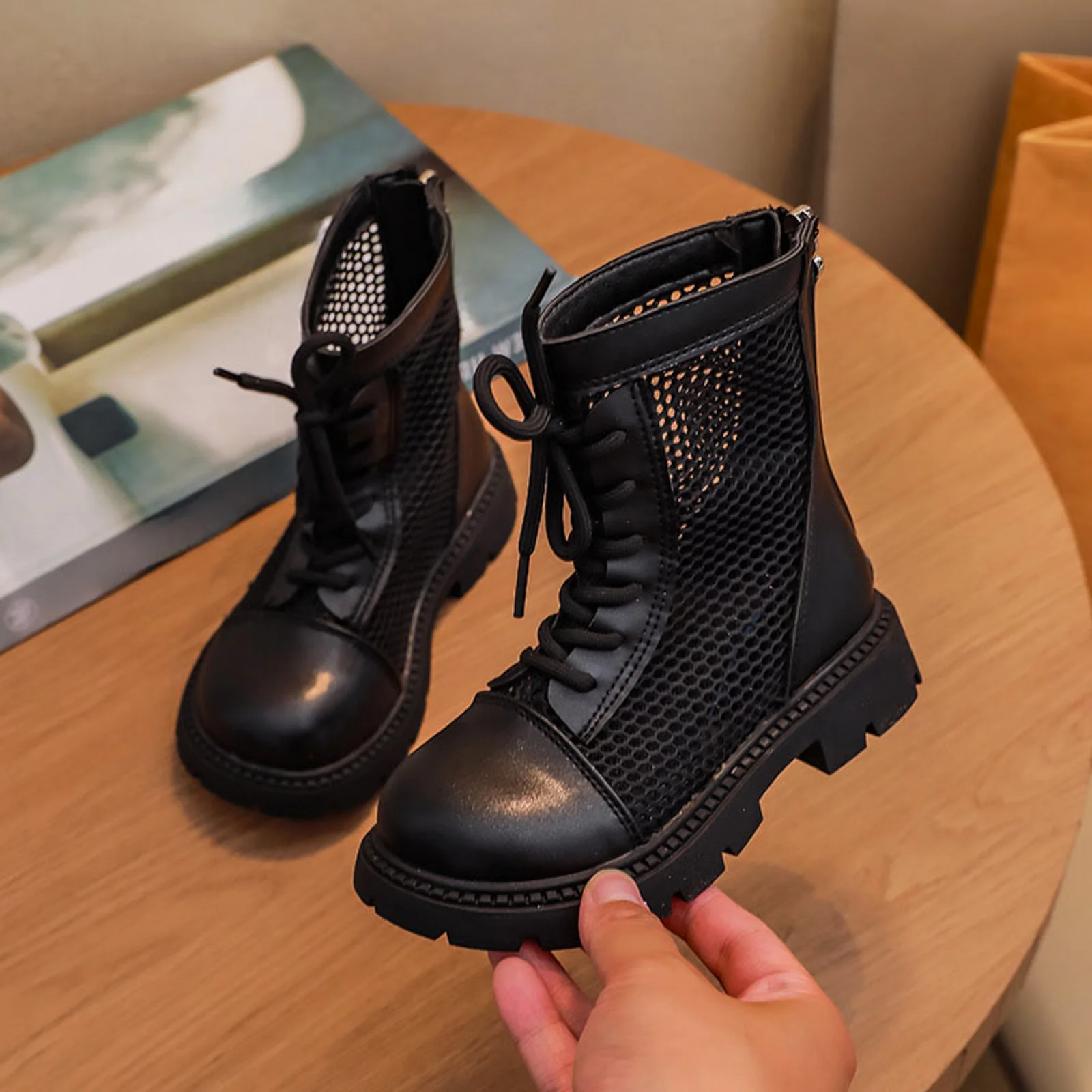 Kid Rain Boots Thick Soled Mesh For Girls Hollow Out Comfortable Sandals Childrens Boots Girls Rhinestone Boots
Kid Rain Boots Thick Soled Mesh For Girls Hollow Out Comfortable Sandals Childrens Boots Girls Rhinestone Boots