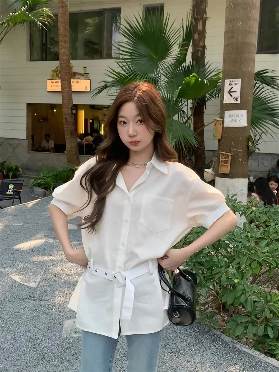 Gagarich White Polo Collar Shirt Summer 2025 New High-end Look Waist Cinching Slimming Short Sleeved Top Women Chic
Gagarich White Polo Collar Shirt Summer 2025 New High-end Look Waist Cinching Slimming Short Sleeved Top Women Chic