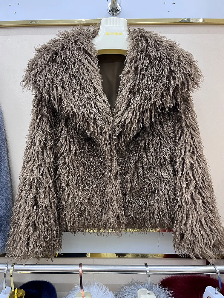 Winter Women Imitation Fur Jackets Faux Fur Coat Fabric Thick Warm Outerwear Oversize Streetwear Coats
Winter Women Imitation Fur Jackets Faux Fur Coat Fabric Thick Warm Outerwear Oversize Streetwear Coats