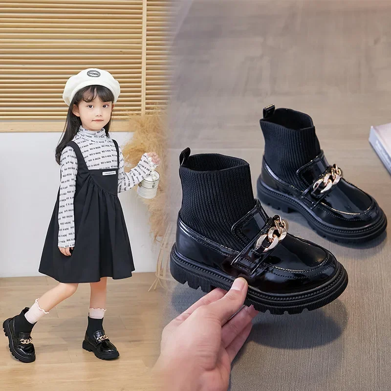 Girls Leather Boots Metal Chains Flying Woven Stitching Princess Boots Kids Leather Soft Sole Boots Children Socks Boots Fashion
Girls Leather Boots Metal Chains Flying Woven Stitching Princess Boots Kids Leather Soft Sole Boots Children Socks Boots Fashion