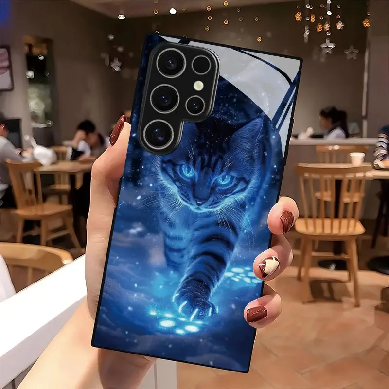 Faint blue fluorescent cat trace pattern glass mobile phone case suitable for Samsung Galaxy S26/S25/S24/S23/S22/S21
Faint blue fluorescent cat trace pattern glass mobile phone case suitable for Samsung Galaxy S26/S25/S24/S23/S22/S21