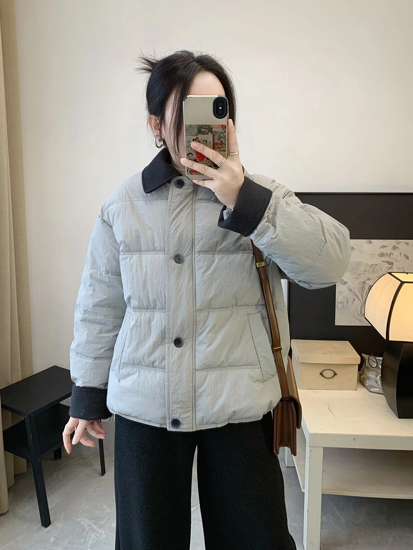 Зимнее пальто Silver Home Premium из хлопка, женское, модное, с цветным воротником, свободного кроя, на молнии, в корейском стиле
Зимнее пальто Silver Home Premium из хлопка, женское, модное, с цветным воротником, свободного кроя, на молнии, в корейском стиле