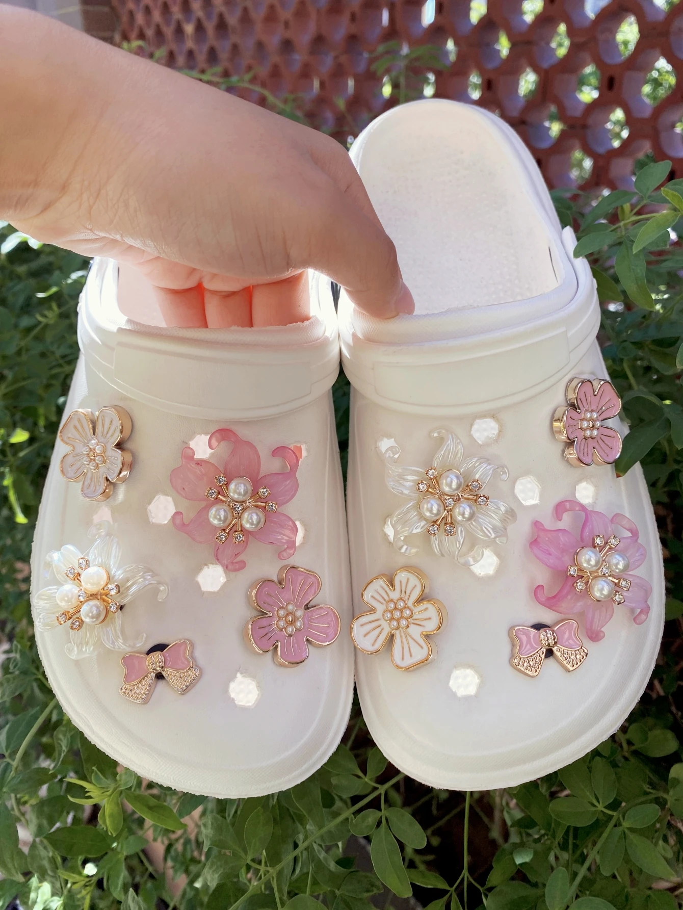 10, белый и розовый модный цветочный бант, съемные аксессуары для обуви «сделай сам», многофункциональные аксессуары для зажимов для обуви, подходящие для Wo
10, белый и розовый модный цветочный бант, съемные аксессуары для обуви «сделай сам», многофункциональные аксессуары для зажимов для обуви, подходящие для Wo