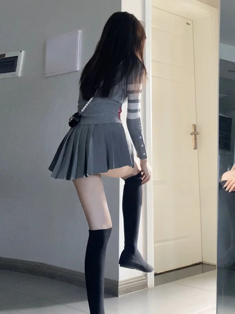 Summer New Grey Sexy Skirt Women's A-Line Pleated High Waist Slimming Umbrella Skirt Pure Desire Style Commute Korean Ve...
Summer New Grey Sexy Skirt Women's A-Line Pleated High Waist Slimming Umbrella Skirt Pure Desire Style Commute Korean Ve...
