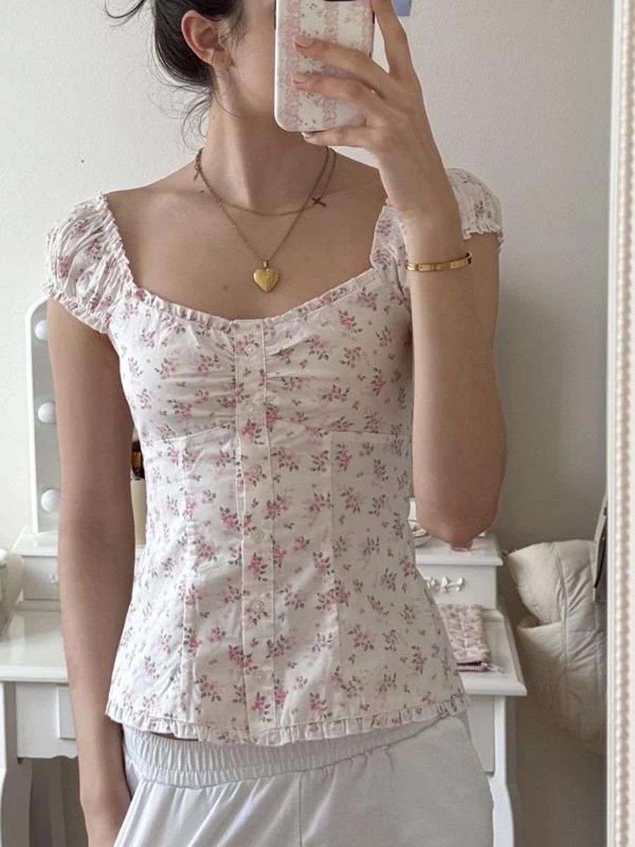 Pink Floral Cute Ruffles T-shirt Woman Summer Single Breasted Puff Sleeve Elastic Waist Tees Vintage Sweet Slim Y2k Crop Top New
Pink Floral Cute Ruffles T-shirt Woman Summer Single Breasted Puff Sleeve Elastic Waist Tees Vintage Sweet Slim Y2k Crop Top New