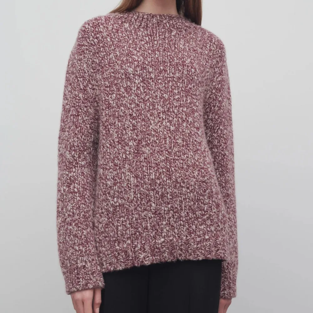Autumn and Winter Half Turtleneck Pullover Pure Cashmere Thickened Sweater for Women
Autumn and Winter Half Turtleneck Pullover Pure Cashmere Thickened Sweater for Women