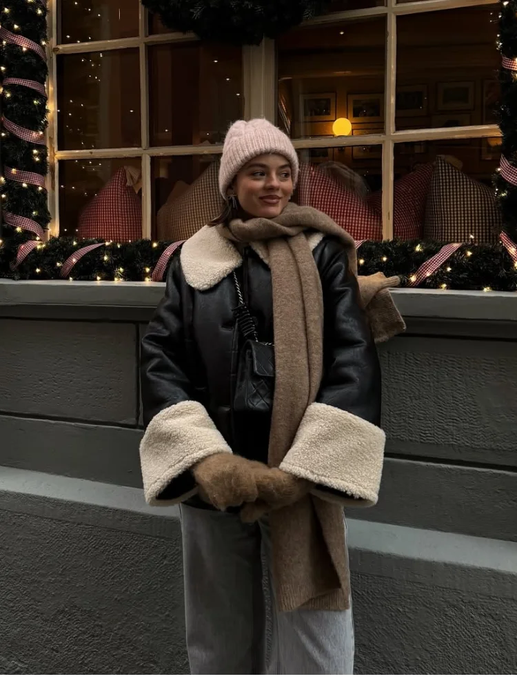 Lamb Wool Patchwork Leather Jacket Women Casual Lapel Single Breasted Pocket Loose Short Jackets Lady Commute Street Outerwears
Lamb Wool Patchwork Leather Jacket Women Casual Lapel Single Breasted Pocket Loose Short Jackets Lady Commute Street Outerwears