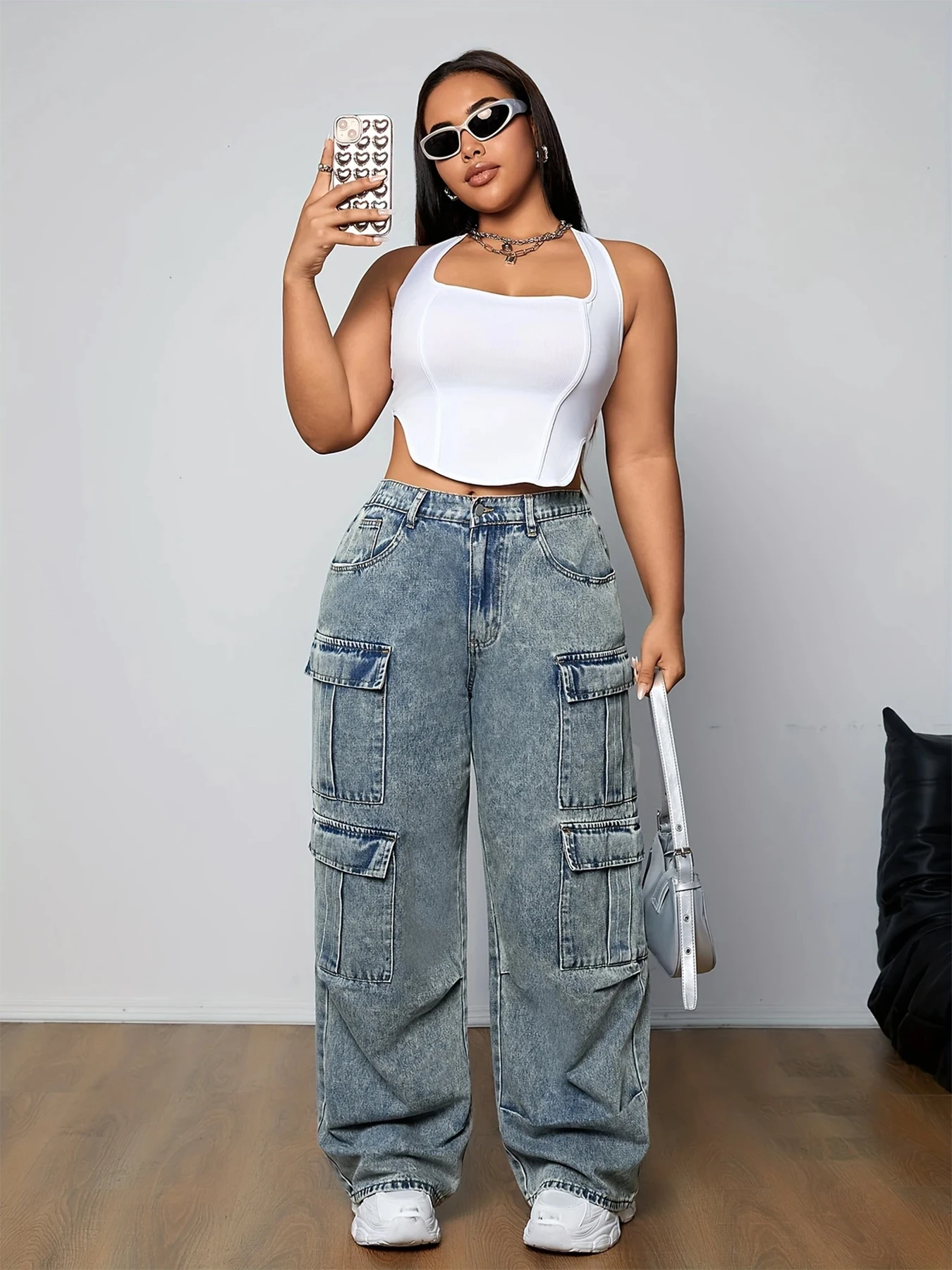 Women's Plus Size Light Blue Acid Washed Contrast Stitching Multi Pocket Cargo Style Stretchy Relaxed Wide Leg Denim Pants
Women's Plus Size Light Blue Acid Washed Contrast Stitching Multi Pocket Cargo Style Stretchy Relaxed Wide Leg Denim Pants