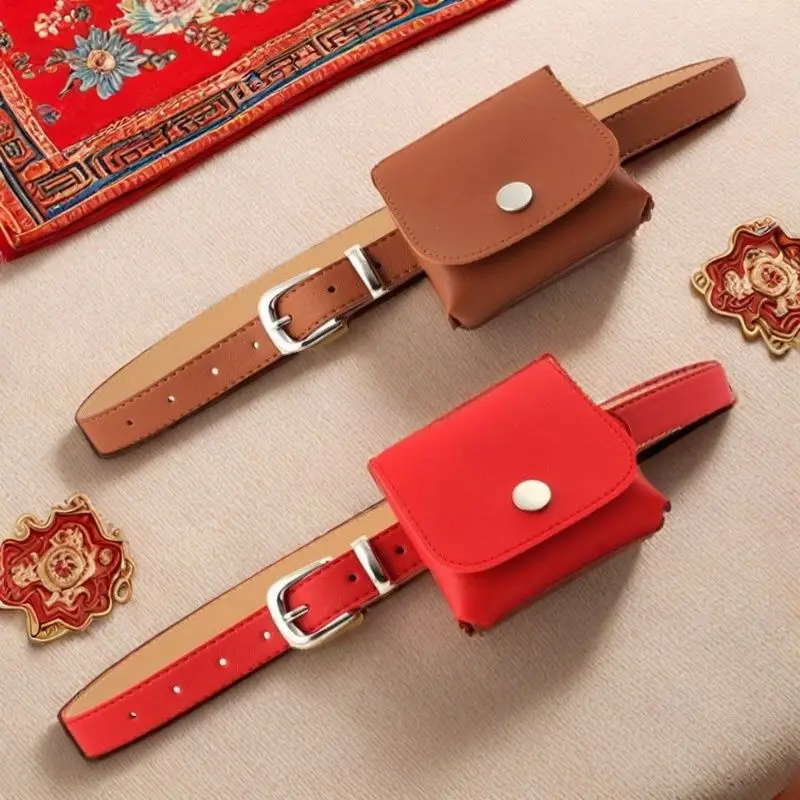Korean Version of Popular PU Fanny Pack Belt Creative Dress Decoration Put Mobile Phone Business Card Small Bag Lady Belt
Korean Version of Popular PU Fanny Pack Belt Creative Dress Decoration Put Mobile Phone Business Card Small Bag Lady Belt