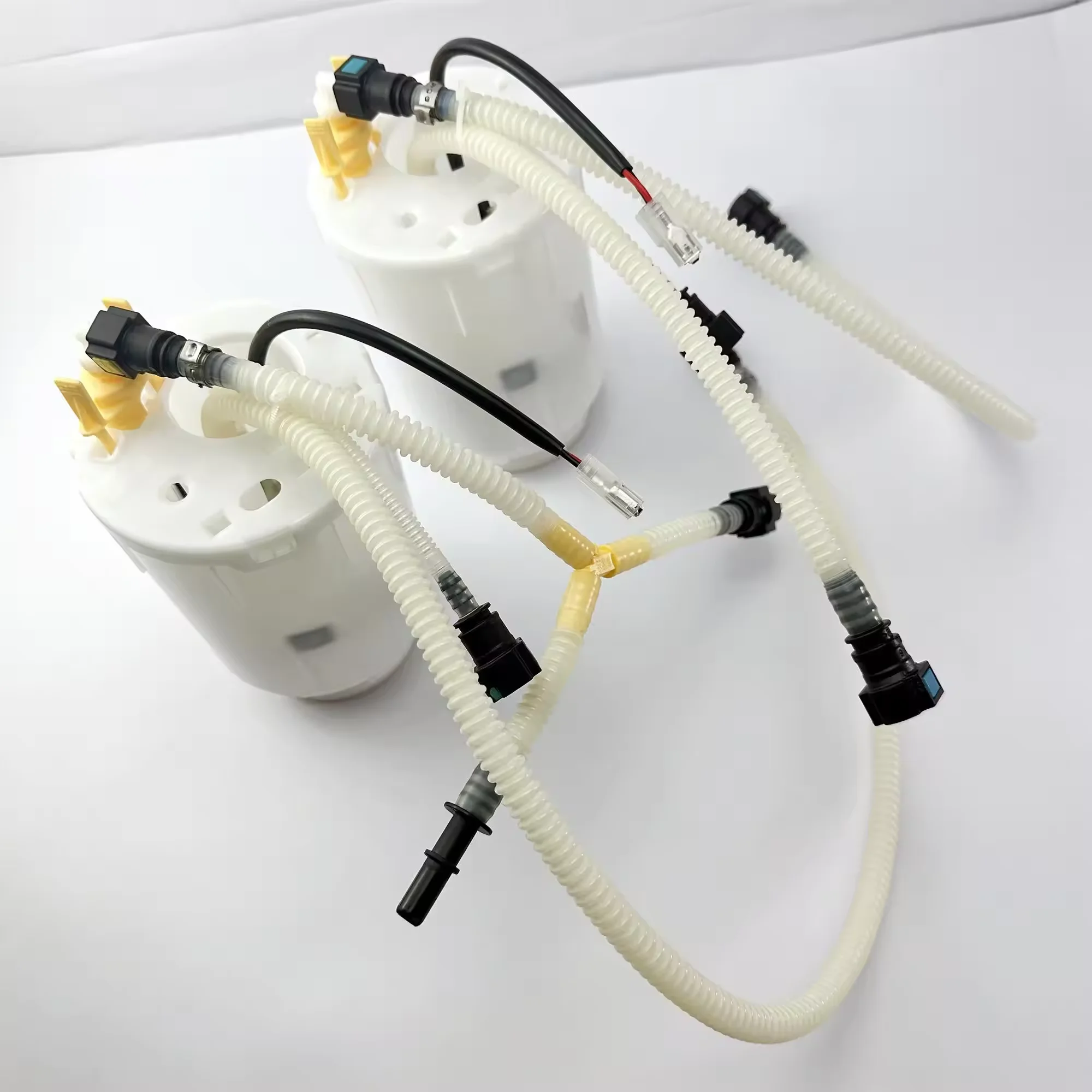 Fuel Pump Assembly 95562093101 95562093100 7L6919087F 95562093201 95562093200 7L6919087G Is Suitable for Volkswagen Touareg and Porsche Cayenne
Fuel Pump Assembly 95562093101 95562093100 7L6919087F 95562093201 95562093200 7L6919087G Is Suitable for Volkswagen Touareg and Porsche Cayenne