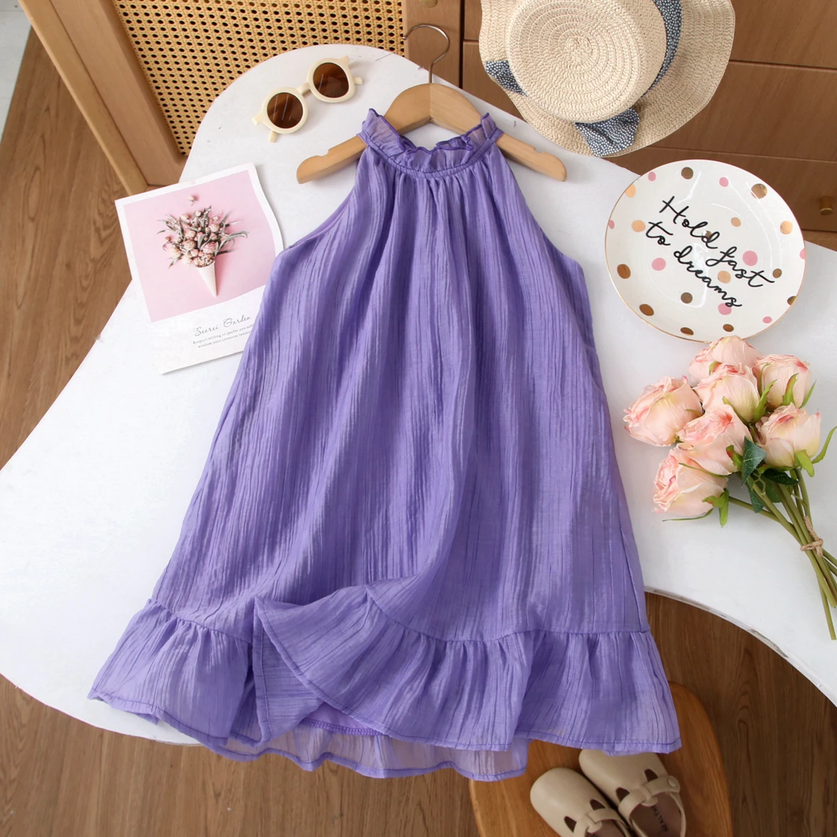 New Girls' Dress Summer Fashion Sleeveless Hanging Neck Holiday Dress Children's Beach Dress
New Girls' Dress Summer Fashion Sleeveless Hanging Neck Holiday Dress Children's Beach Dress