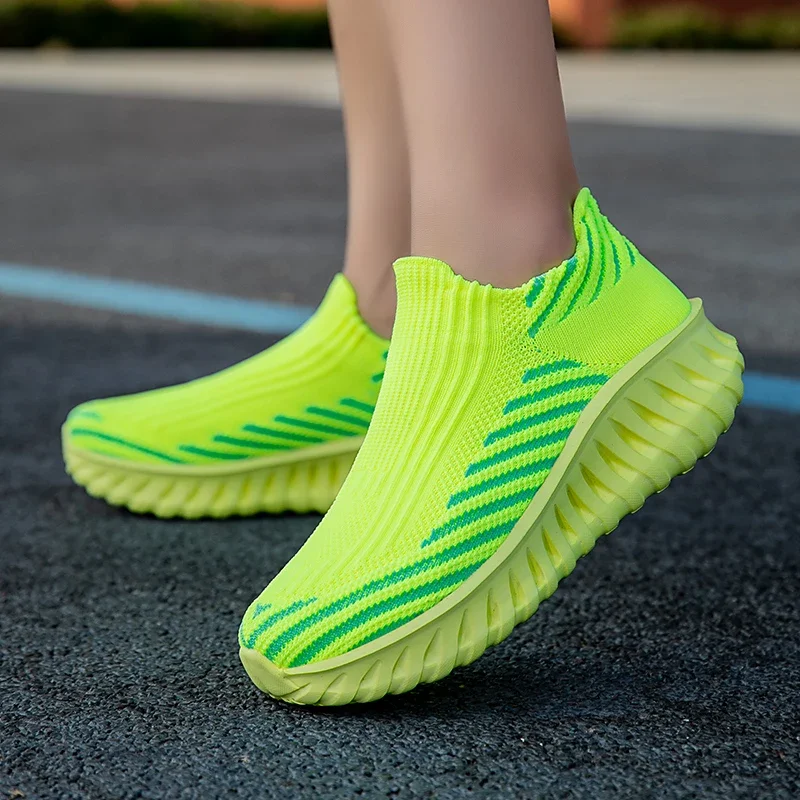 Men's 2025 Summer Women's Running Shoes Lightweight, Anti Slip Shock-absorbing Sports Shoes New Item Tennis Female Skateboard
Men's 2025 Summer Women's Running Shoes Lightweight, Anti Slip Shock-absorbing Sports Shoes New Item Tennis Female Skateboard