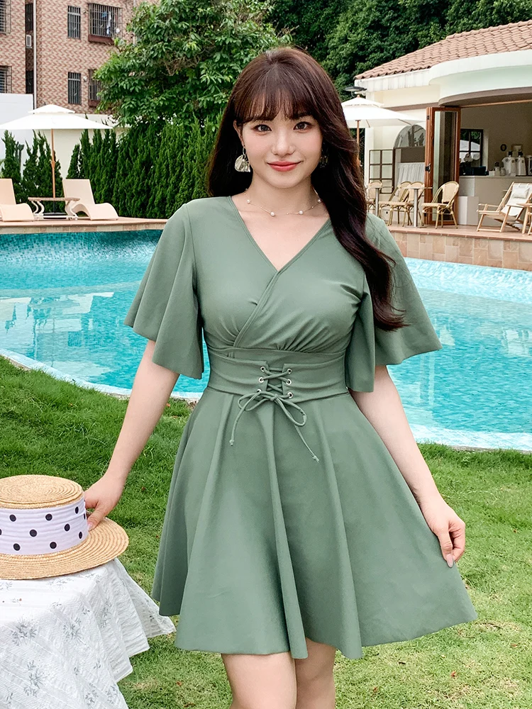 Женский купальник больших размеров: повседневный, с V-образным вырезом, высокоэластичный, утягивающий, пляжная накидка, удобный купальник больших размеров
Женский купальник больших размеров: повседневный, с V-образным вырезом, высокоэластичный, утягивающий, пляжная накидка, удобный купальник больших размеров