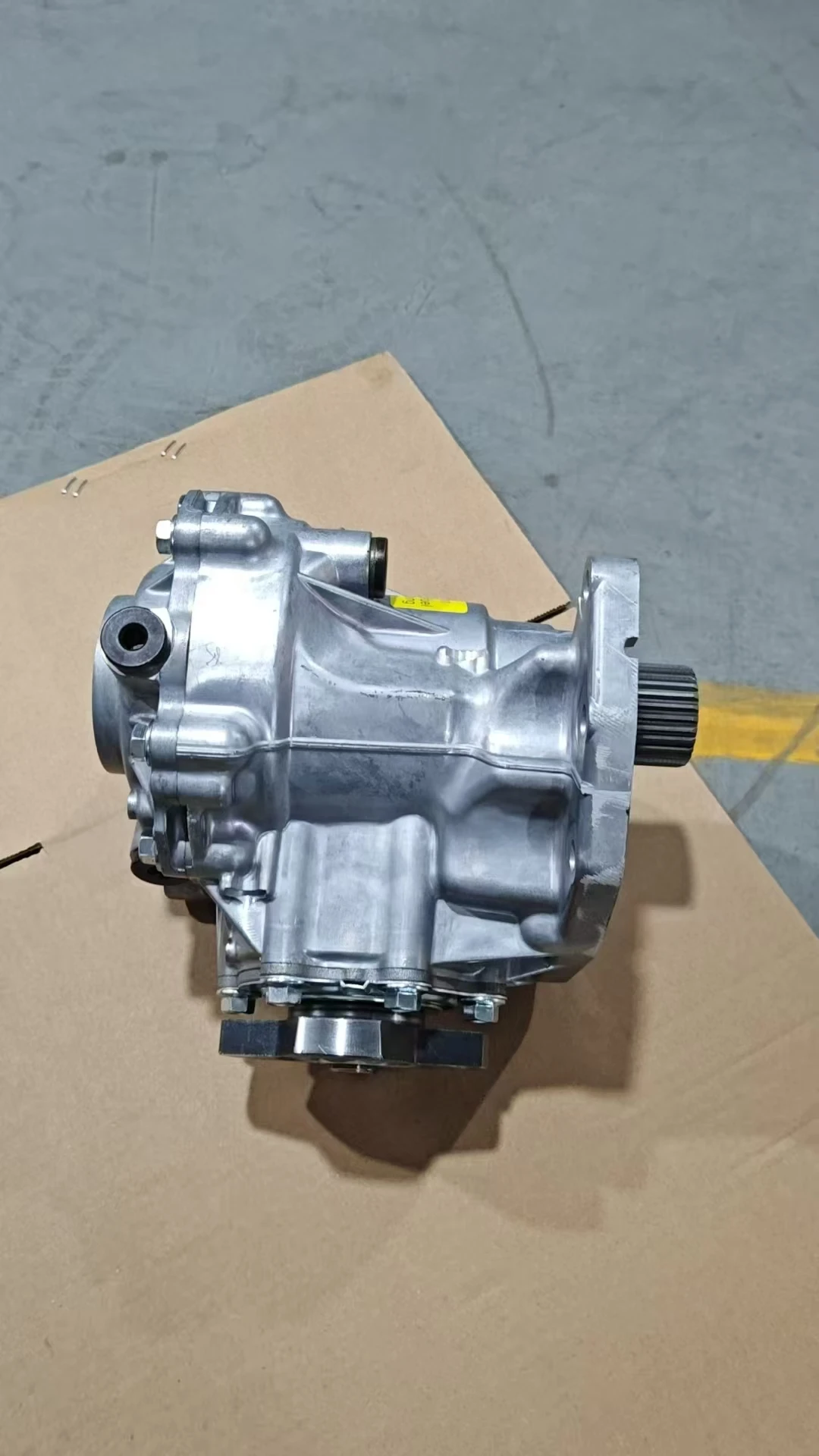 Transfer Case For Nissan Murano Pathfinder Infiniti JX35 QX60 3.5L 33100-3KA0B 331003KA0B
Transfer Case For Nissan Murano Pathfinder Infiniti JX35 QX60 3.5L 33100-3KA0B 331003KA0B