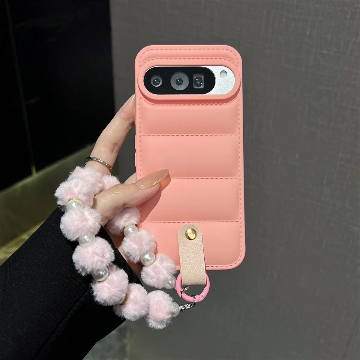 Чехол для телефона с жемчужным помпоном и ремешком на запястье для Google Pixel 10 Pro XL 9 9A 8 7 7A 6 6A 5A 5, защитный мягкий чехол из ТПУ
Чехол для телефона с жемчужным помпоном и ремешком на запястье для Google Pixel 10 Pro XL 9 9A 8 7 7A 6 6A 5A 5, защитный мягкий чехол из ТПУ