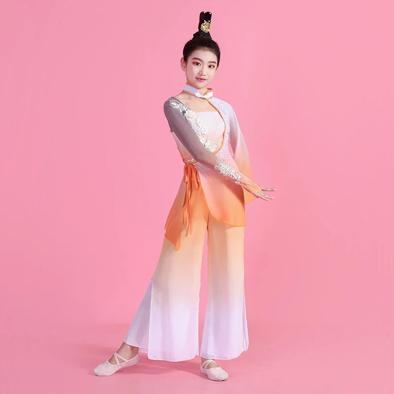 Одежда для танцев с веером для девочек Hanfu, национальная одежда Yangko, костюмы, платье, древняя современная танцевальная одежда, сценический квадратный танцевальный наряд хмонг
Одежда для танцев с веером для девочек Hanfu, национальная одежда Yangko, костюмы, платье, древняя современная танцевальная одежда, сценический квадратный танцевальный наряд хмонг