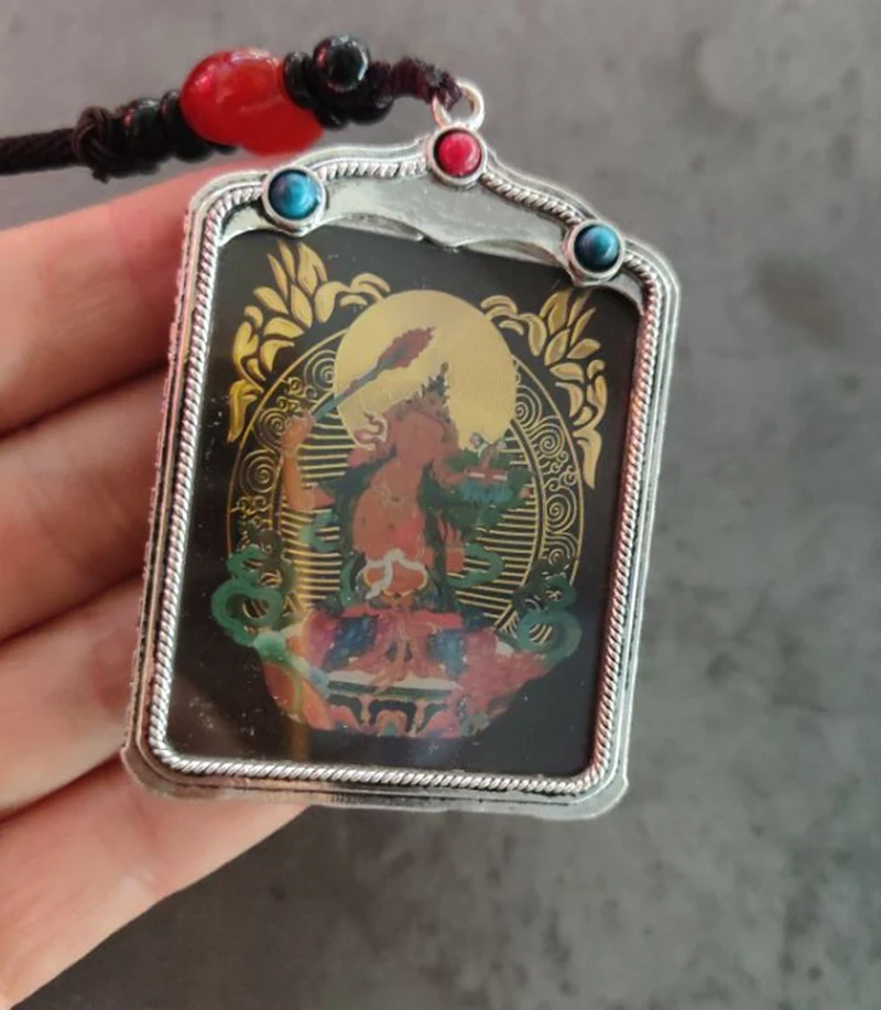 Tibetan Thangka Hand painted Yellow God of Wealth Thangka Pendant God of Wealth Pendant Car Hanging for Wealth Gathering
Tibetan Thangka Hand painted Yellow God of Wealth Thangka Pendant God of Wealth Pendant Car Hanging for Wealth Gathering