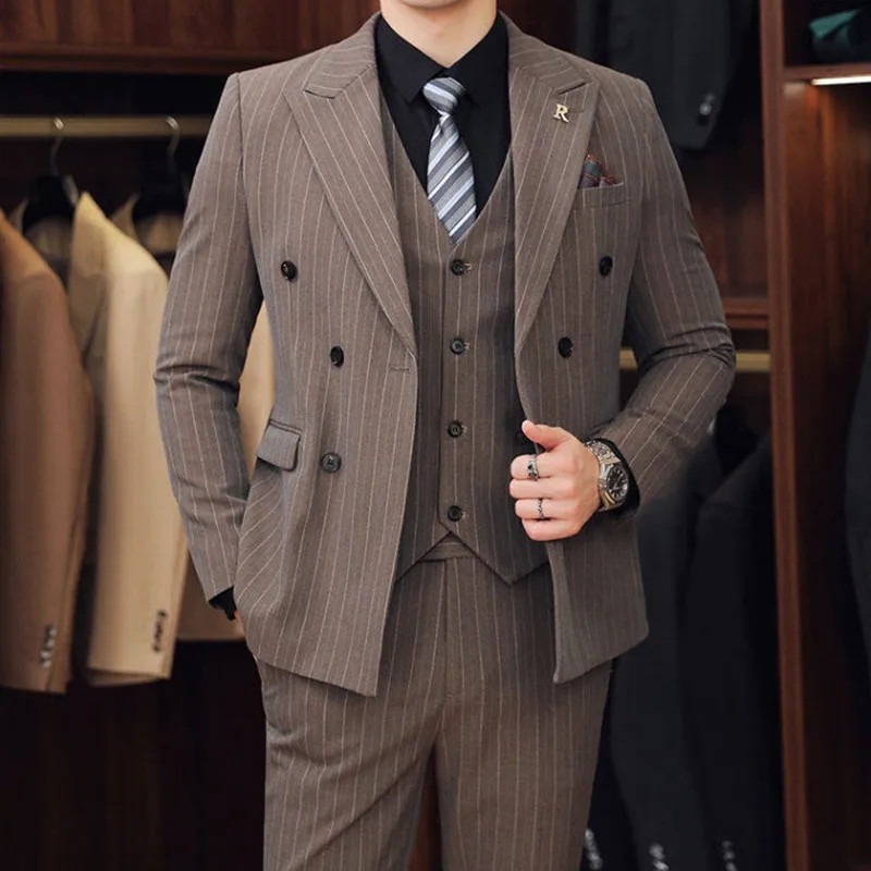 New double breasted striped pattern high quality suit banquet + wedding three-piece business professional formal wear for men on
New double breasted striped pattern high quality suit banquet + wedding three-piece business professional formal wear for men on