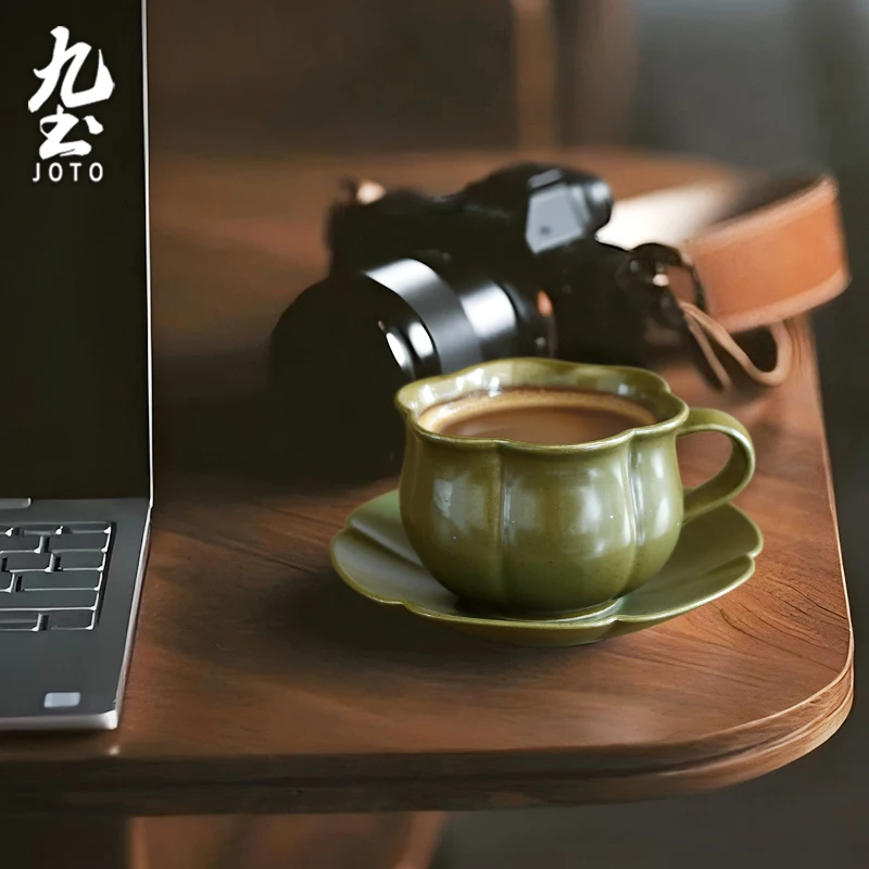 Керамическая кофейная чашка JOTO в японском стиле, винтажный набор кружек ручной работы, элегантная и красивая высококачественная чашка CFR0162
Керамическая кофейная чашка JOTO в японском стиле, винтажный набор кружек ручной работы, элегантная и красивая высококачественная чашка CFR0162