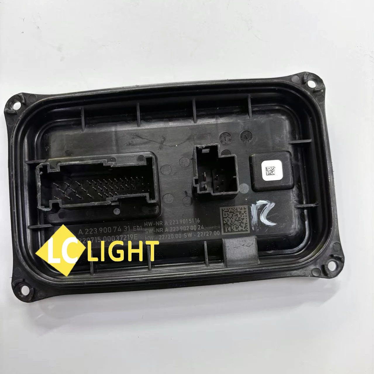 Genuine A2239007431 LED Headlight Control Ballast Module Unit A 223 900 74 31 Complete A2239020024 2239007431 Module
Genuine A2239007431 LED Headlight Control Ballast Module Unit A 223 900 74 31 Complete A2239020024 2239007431 Module