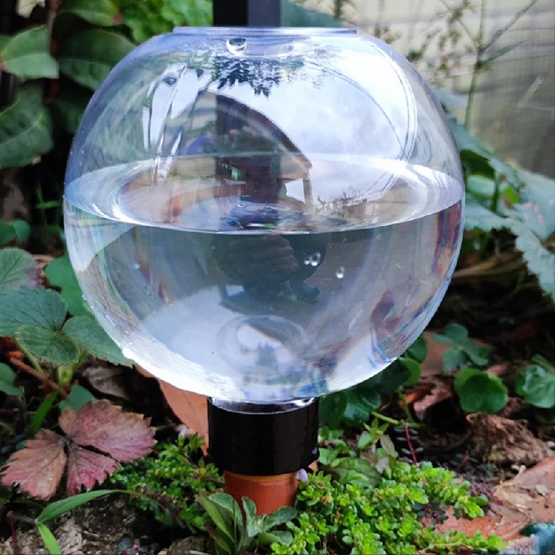 2PCS/4PCS Spherical Automatic Watering Lazy Person's Flower Watering Device, Small Succulent Dripper
2PCS/4PCS Spherical Automatic Watering Lazy Person's Flower Watering Device, Small Succulent Dripper