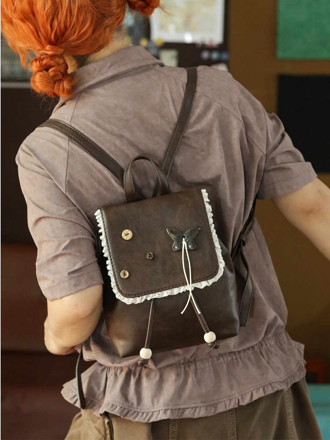 Original Design Retro Lightweight Versatile Backpack Daily Match Outdoor Travel Bag Soft PU Material Magnetic Buckle Closure
Original Design Retro Lightweight Versatile Backpack Daily Match Outdoor Travel Bag Soft PU Material Magnetic Buckle Closure