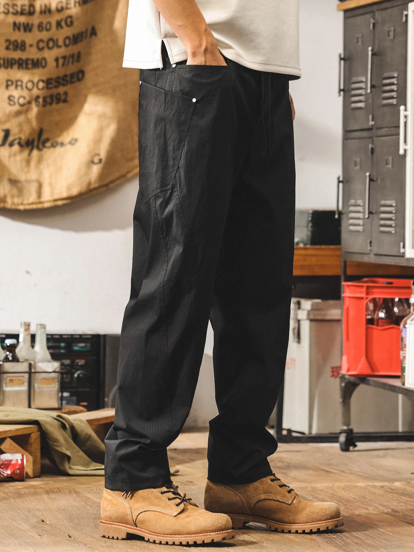 Ultra-Thin Ice Silk Knife Pants Men's Summer New American Trendy Outdoor Qui-Dry Loose Casual Pants Breathable Straigh...
Ultra-Thin Ice Silk Knife Pants Men's Summer New American Trendy Outdoor Qui-Dry Loose Casual Pants Breathable Straigh...