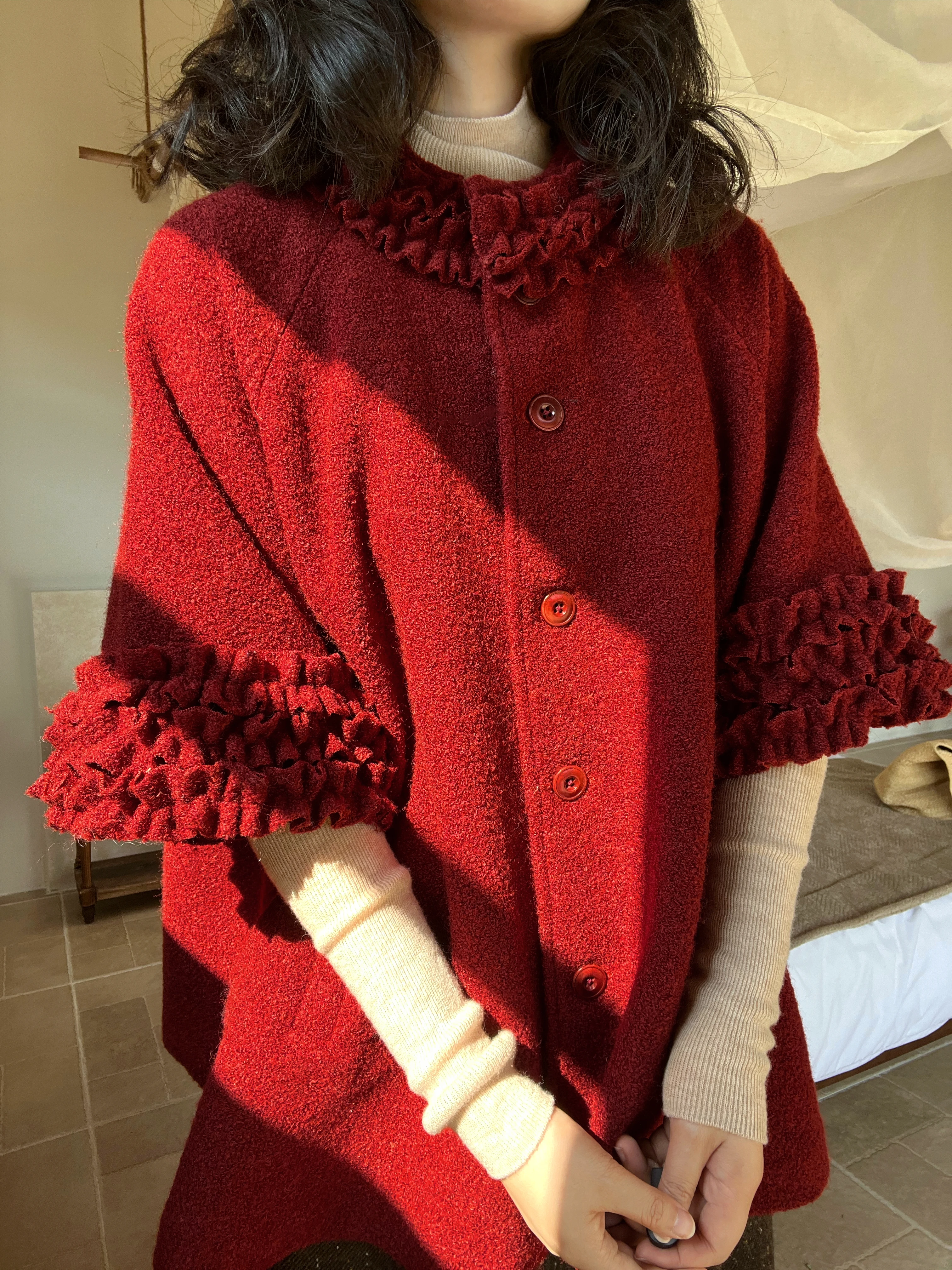 Red New Year Flounce Woolen Coat Cowl Neck Heavy Work Embroidery Vintage Style Women's Fashion Online Exclusive Winter Outerwear
Red New Year Flounce Woolen Coat Cowl Neck Heavy Work Embroidery Vintage Style Women's Fashion Online Exclusive Winter Outerwear