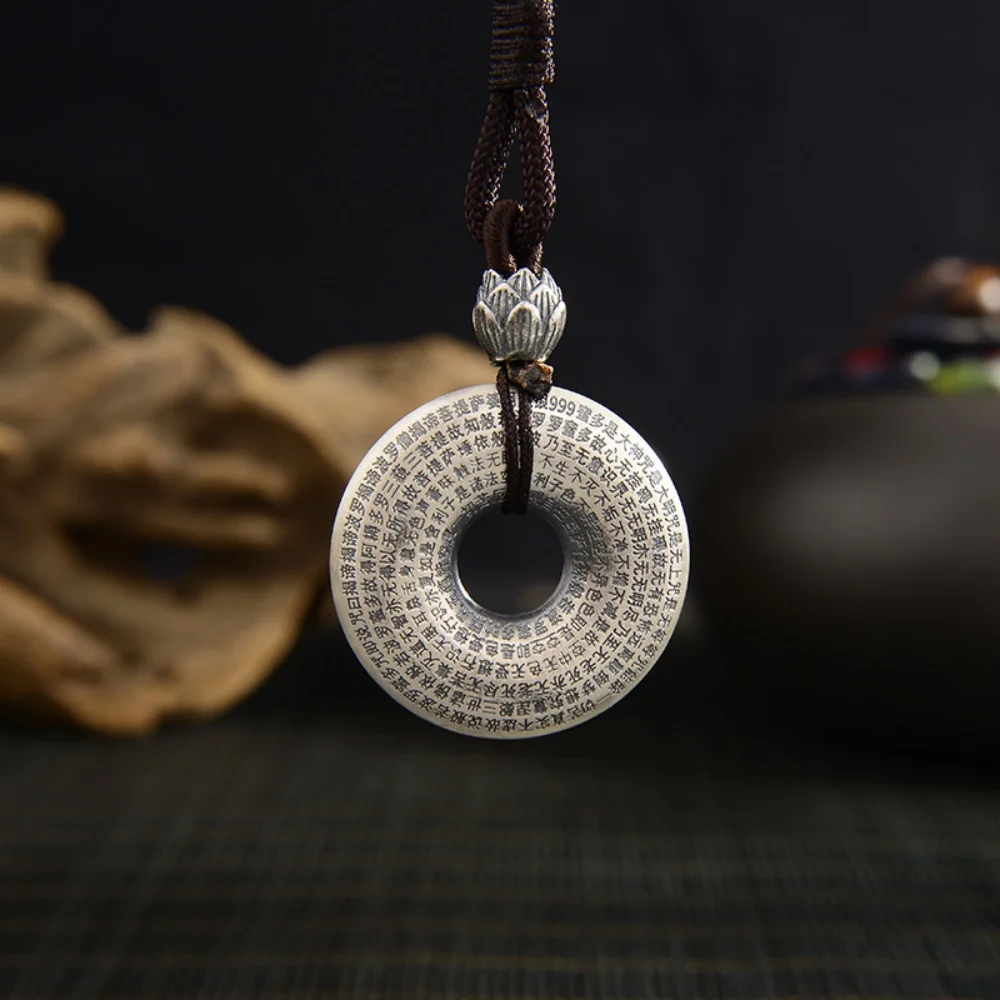 Pure Silver 925 Round buckle Pendant Six character mantra Lotus Heart Sutra Jixiang Sanbao Retro style necklace
Pure Silver 925 Round buckle Pendant Six character mantra Lotus Heart Sutra Jixiang Sanbao Retro style necklace 