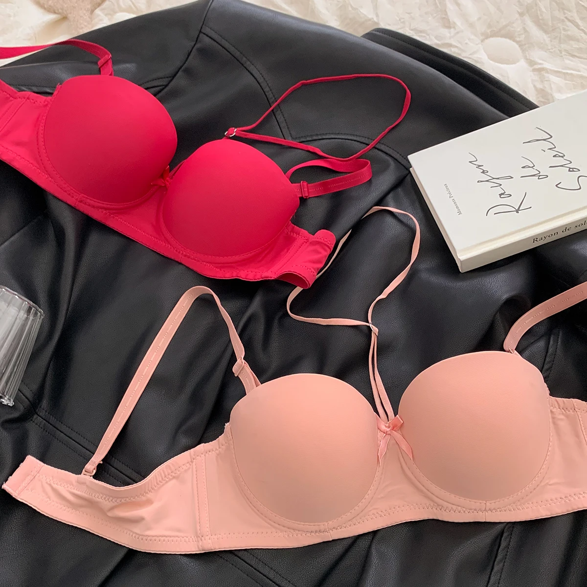 Teenage girl sexy lingerie cotton small push up underwear women comfortable gathering neck bra removable double shoulder strap
Teenage girl sexy lingerie cotton small push up underwear women comfortable gathering neck bra removable double shoulder strap