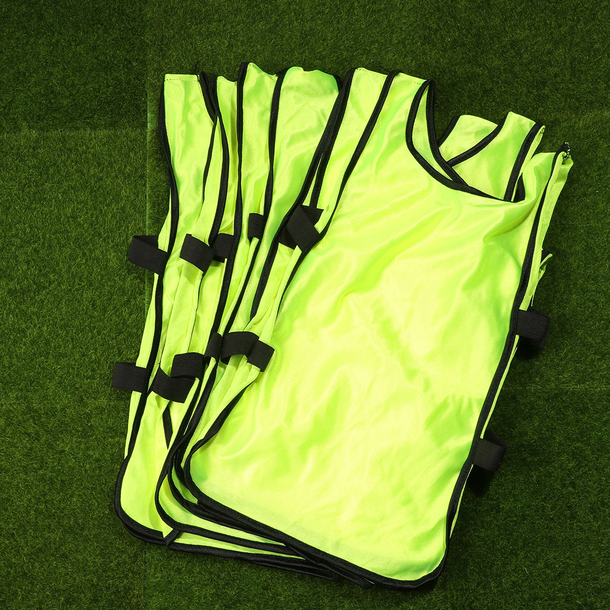 6 Pcs Training Vest Breathable Lightweight Kids Football Practice Pinnies Team Sports Soccer Clothes Youth Durable Polyester
6 Pcs Training Vest Breathable Lightweight Kids Football Practice Pinnies Team Sports Soccer Clothes Youth Durable Polyester