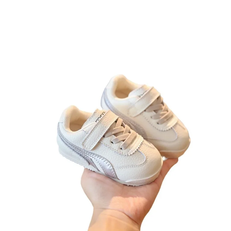 Baby Girl Casual Shoes Fashionable Toddler Walking Shoes Soft-soled Versatile Sneakers Casual Outdoor Sports for Young Children
Baby Girl Casual Shoes Fashionable Toddler Walking Shoes Soft-soled Versatile Sneakers Casual Outdoor Sports for Young Children