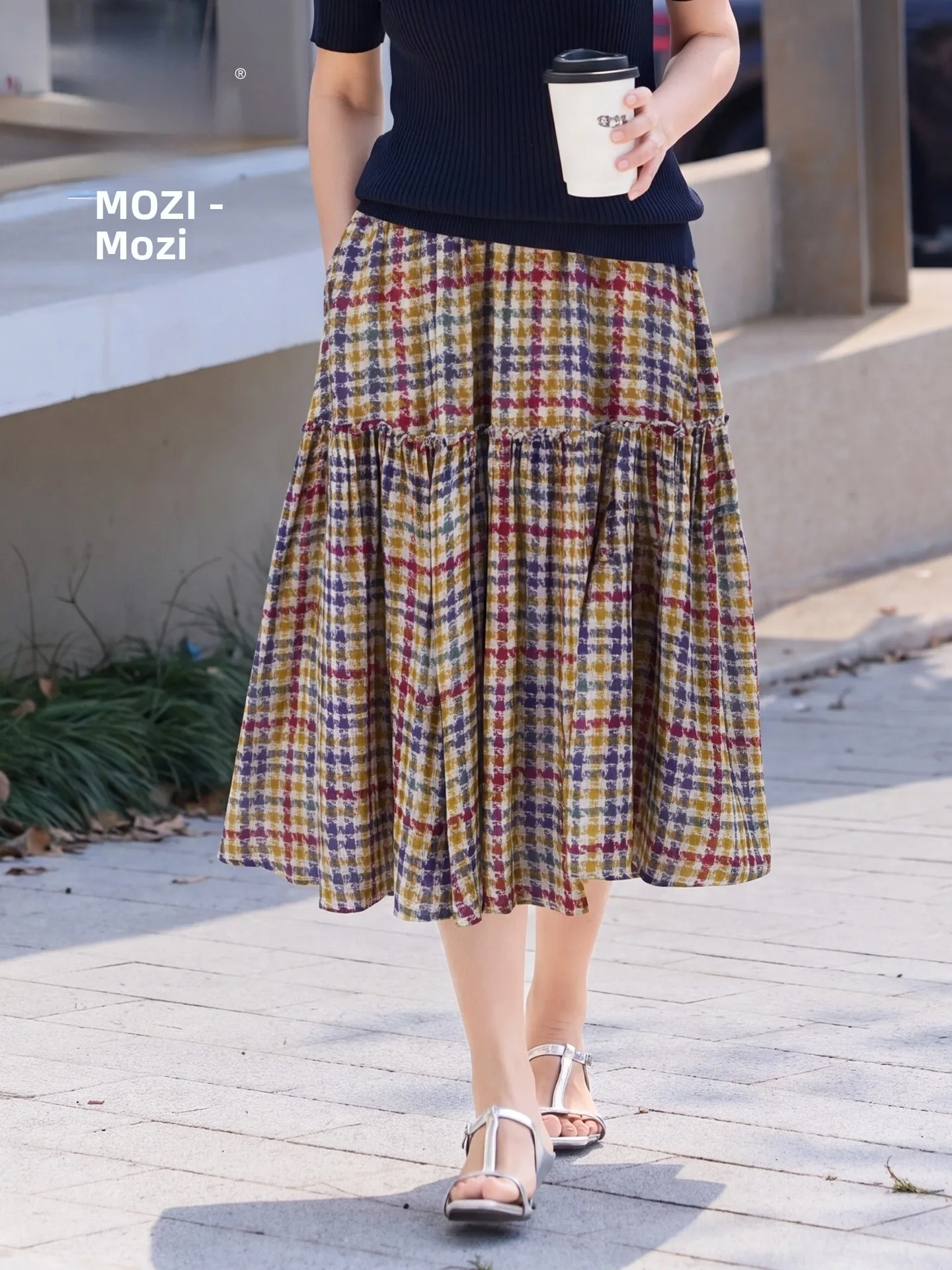 Muzhi Mom Summer Fashionable Plaid Half Skirt Versatile Mid-aged Women's Clothing Midi Umbrella Skirt Standard Fit Cake Skirt
Muzhi Mom Summer Fashionable Plaid Half Skirt Versatile Mid-aged Women's Clothing Midi Umbrella Skirt Standard Fit Cake Skirt