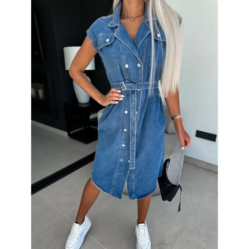 2025 New Summer Women's Casual Lapel Sleeveless Nail Buckle Open Chest Waist Tie Denim Dress From Europe and America
2025 New Summer Women's Casual Lapel Sleeveless Nail Buckle Open Chest Waist Tie Denim Dress From Europe and America