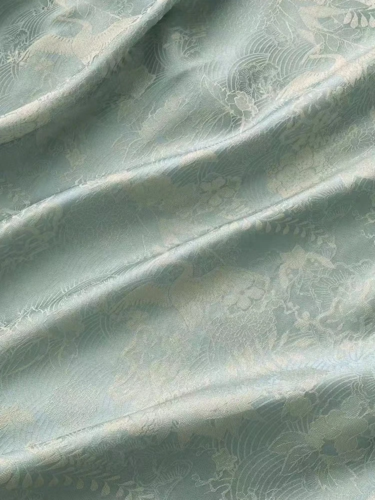 Real Silk Jacquard Heavy Crepe Fabric Cheongsam Hanfu Clothing Cloth
Real Silk Jacquard Heavy Crepe Fabric Cheongsam Hanfu Clothing Cloth