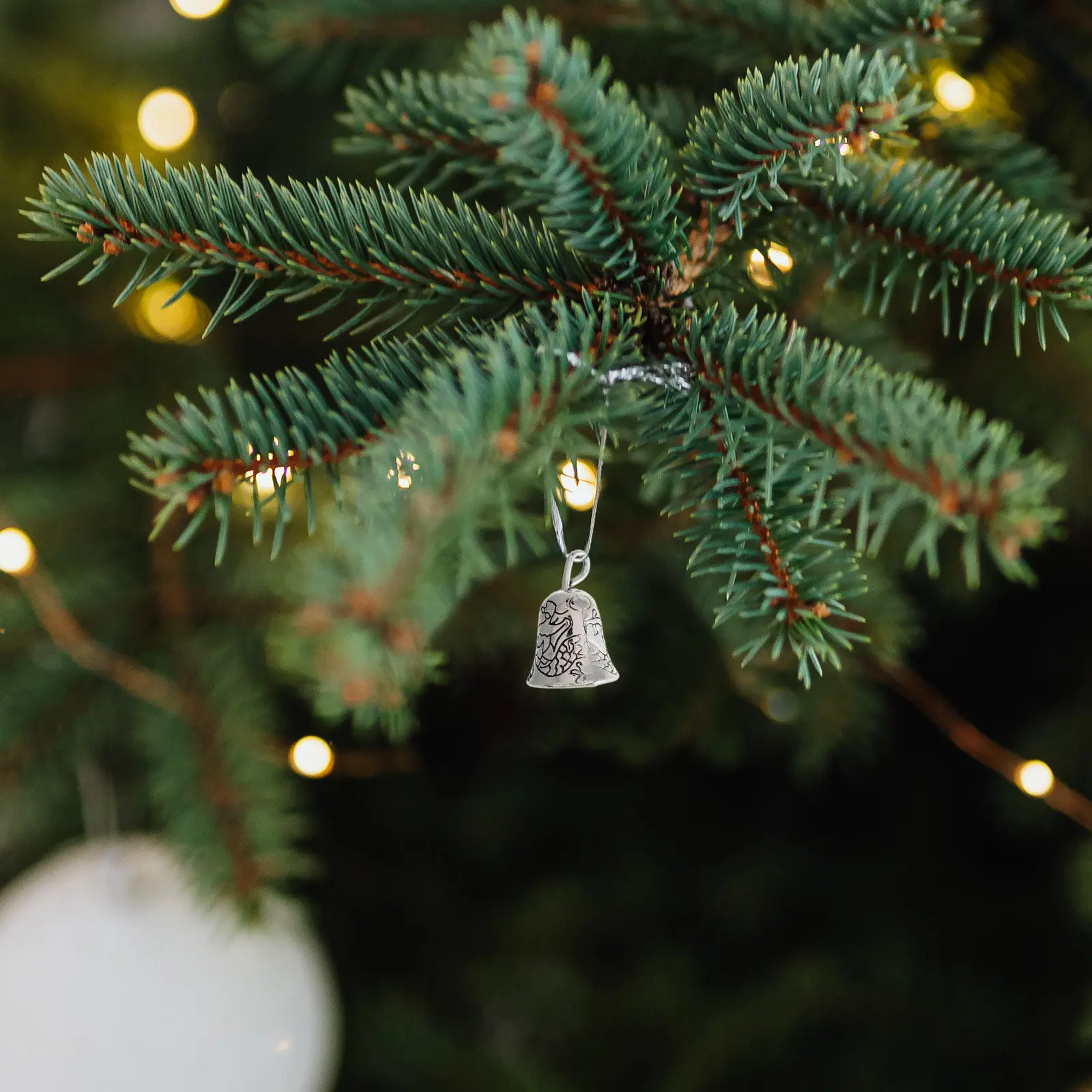 30Pcs DIY Alloy Bells Vintage Pendant Accessories Christmas Bell Charms for Jewelry Craft Making Decoration DIY Bell Decoration
30Pcs DIY Alloy Bells Vintage Pendant Accessories Christmas Bell Charms for Jewelry Craft Making Decoration DIY Bell Decoration