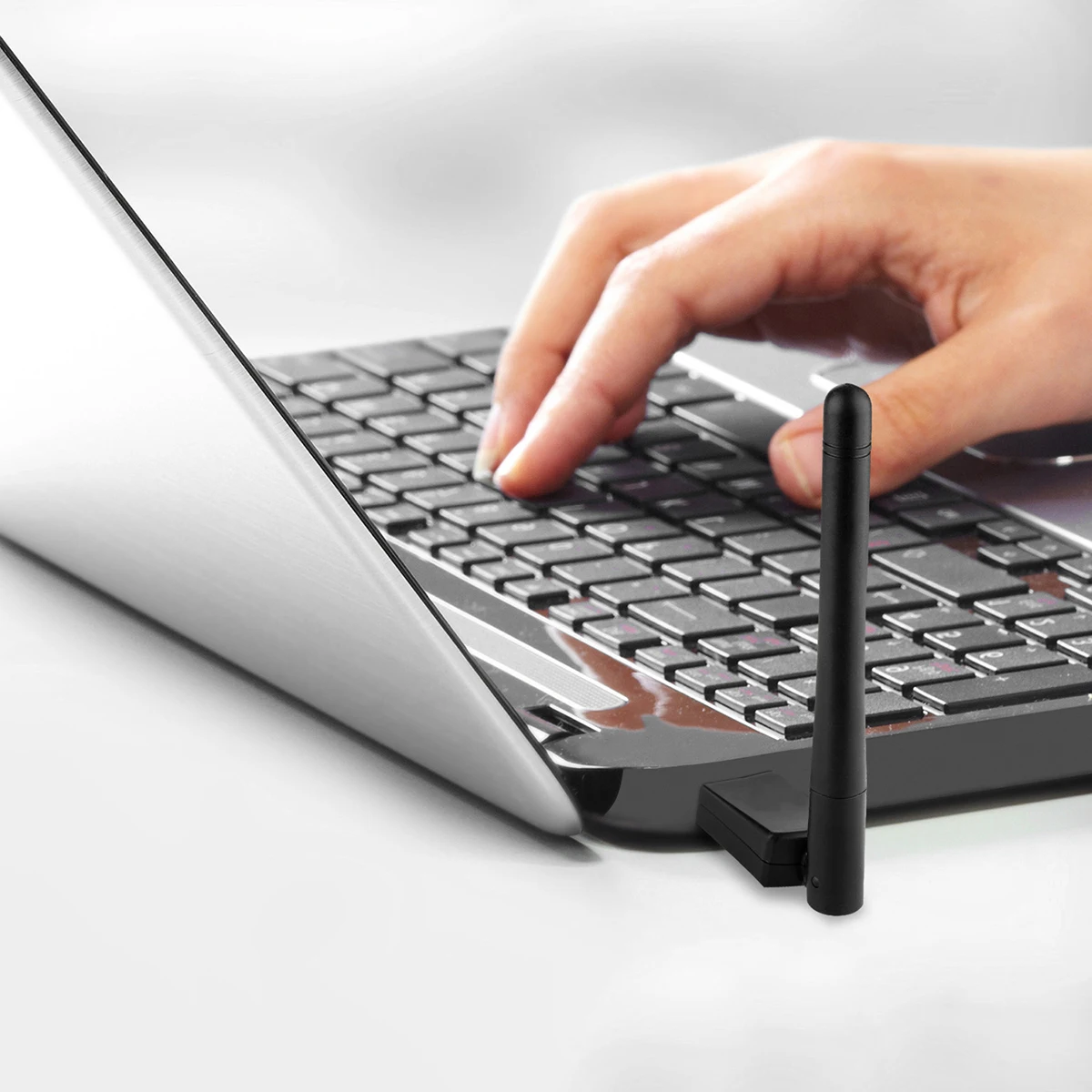 150Mbps Wireless Card USB 150Mbps Antena Usb Adapter Wifi Adapter 80211bgn Receiver Signal Dongle Antenna
150Mbps Wireless Card USB 150Mbps Antena Usb Adapter Wifi Adapter 80211bgn Receiver Signal Dongle Antenna