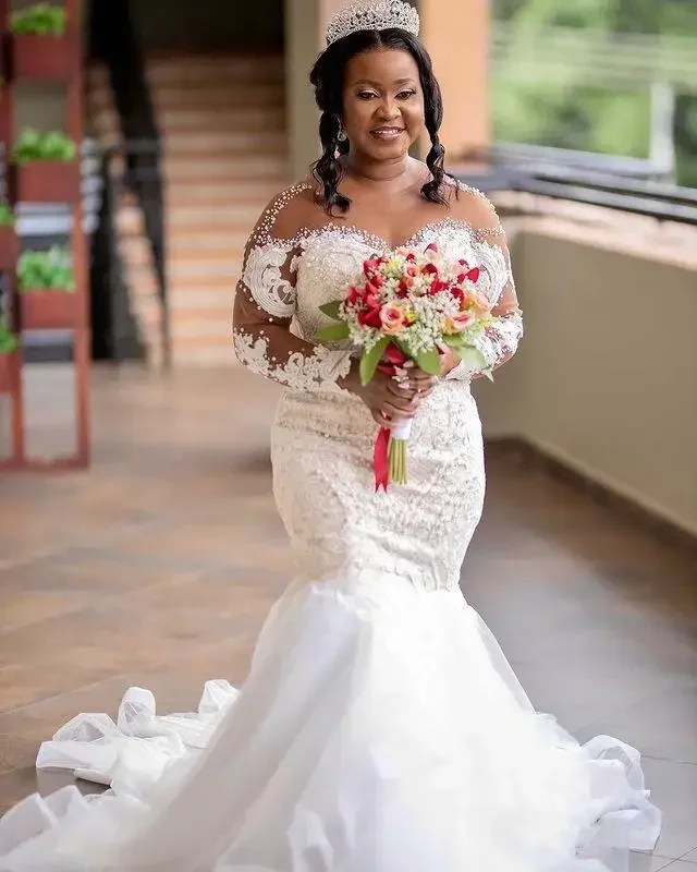 Customized Plus Size Arabic Aso Ebi Luxurious Mermaid Lace Wedding Gowns Sheer Neck Long Sleeves Vintage Bridal Dresses 2023
Customized Plus Size Arabic Aso Ebi Luxurious Mermaid Lace Wedding Gowns Sheer Neck Long Sleeves Vintage Bridal Dresses 2023