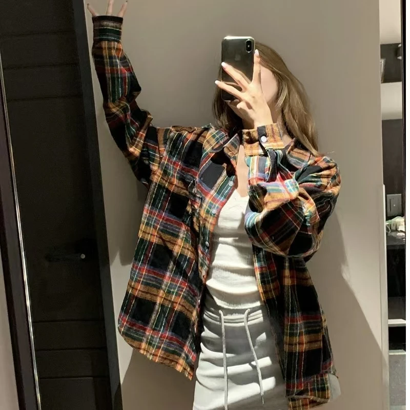 Ретро-рубашка женская в клетку с цветовыми блоками, осенне-зимняя коллекция, эффектный дизайн, верхняя одежда для многослойных образов, премиум-класс, весна-лето
Ретро-рубашка женская в клетку с цветовыми блоками, осенне-зимняя коллекция, эффектный дизайн, верхняя одежда для многослойных образов, премиум-класс, весна-лето