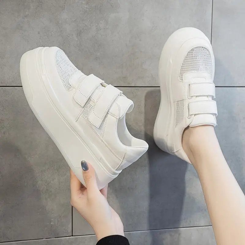 Genuine Leather Thick Bottom Platform Sneakers Women's Flats Magic Tape Casual Shoes round Toe mid Heel Pure Color
Genuine Leather Thick Bottom Platform Sneakers Women's Flats Magic Tape Casual Shoes round Toe mid Heel Pure Color